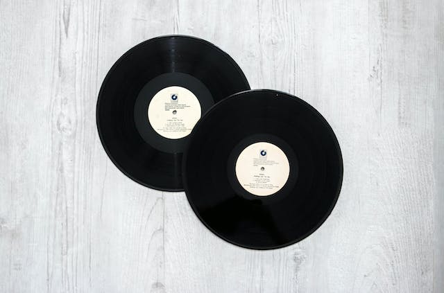Als Geschenk für Musiker eignen sich Schallplatte bedingt.