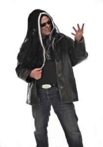 Ein Mann, der Rockmusik spielen will - aber kein Musikinstrument mit A hat.